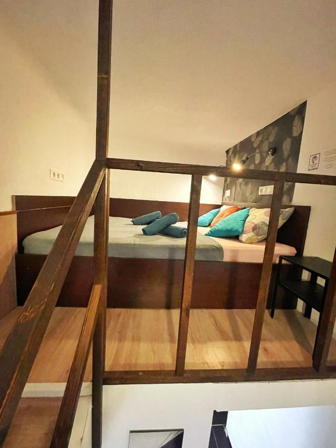 Central Budget Lofts Apartment Budapest Exterior photo