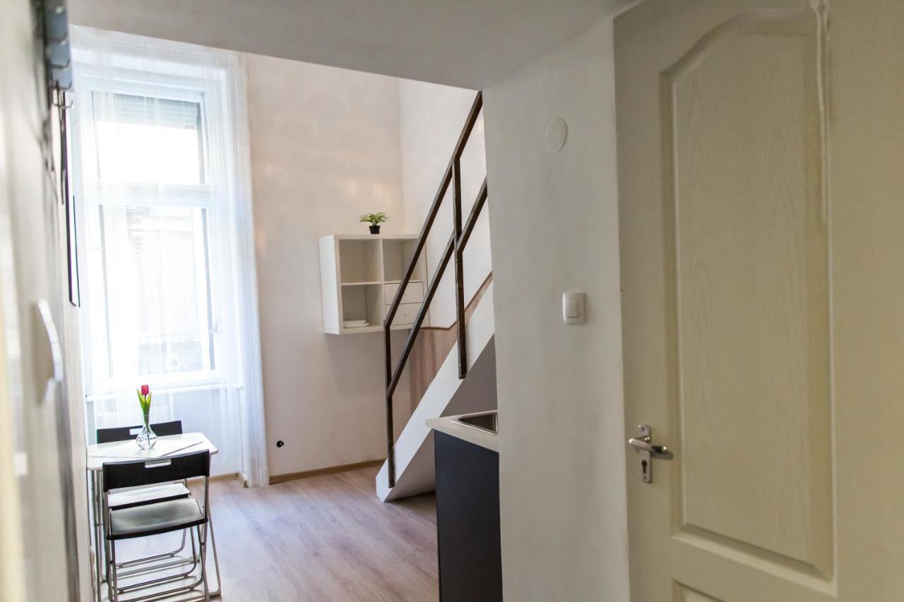 Central Budget Lofts Apartment Budapest Exterior photo