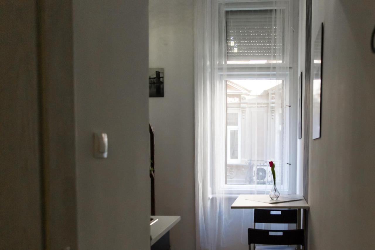 Central Budget Lofts Apartment Budapest Exterior photo