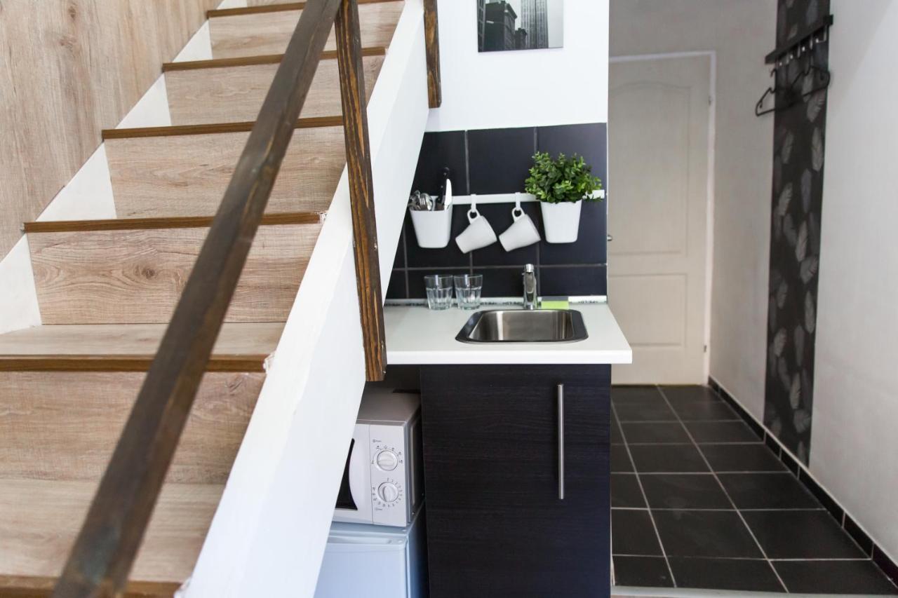 Central Budget Lofts Apartment Budapest Exterior photo